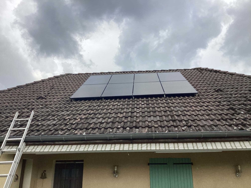 Panneaux solaires sur un toit